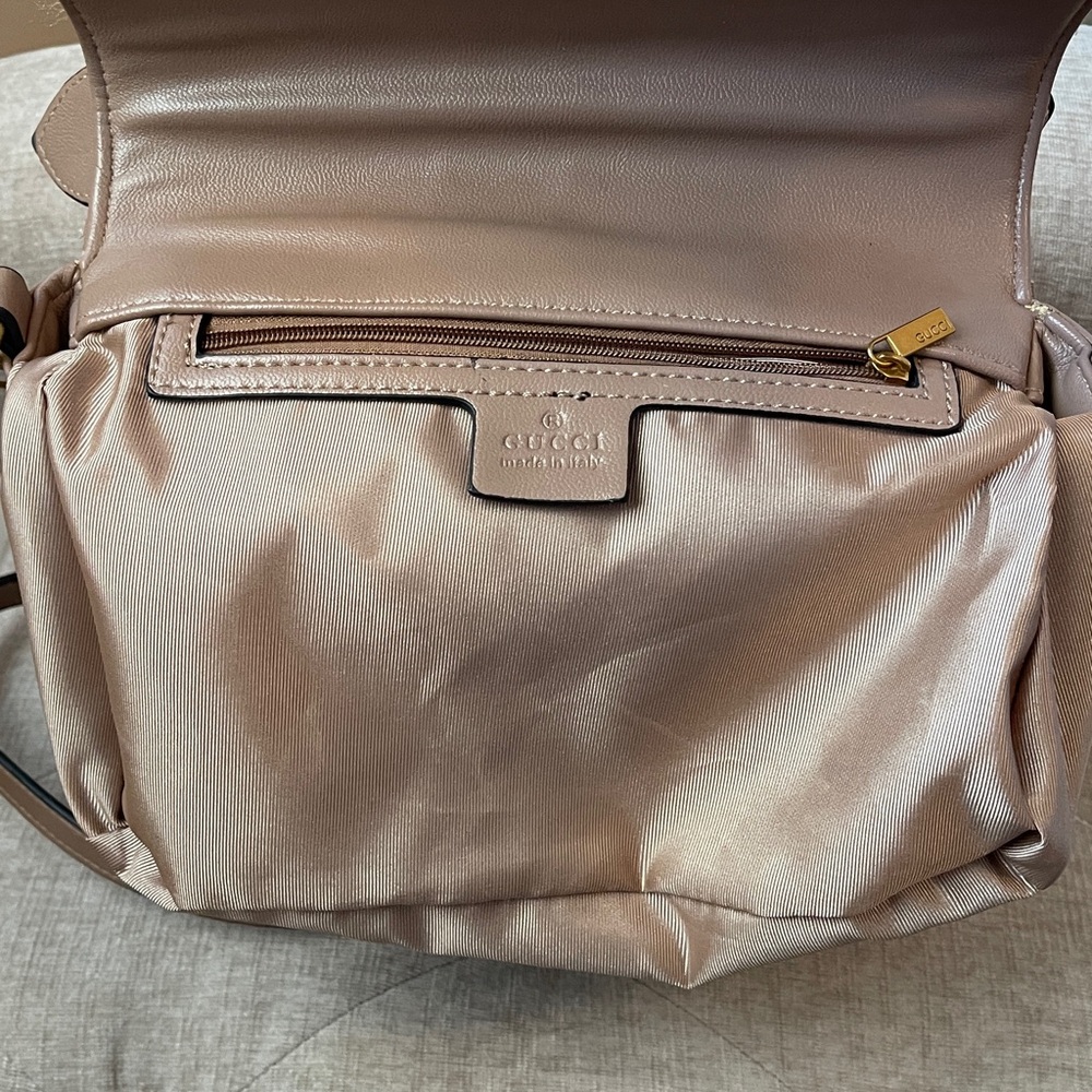 Quilted Chain Crossbody Bag - Picture 4 of 11